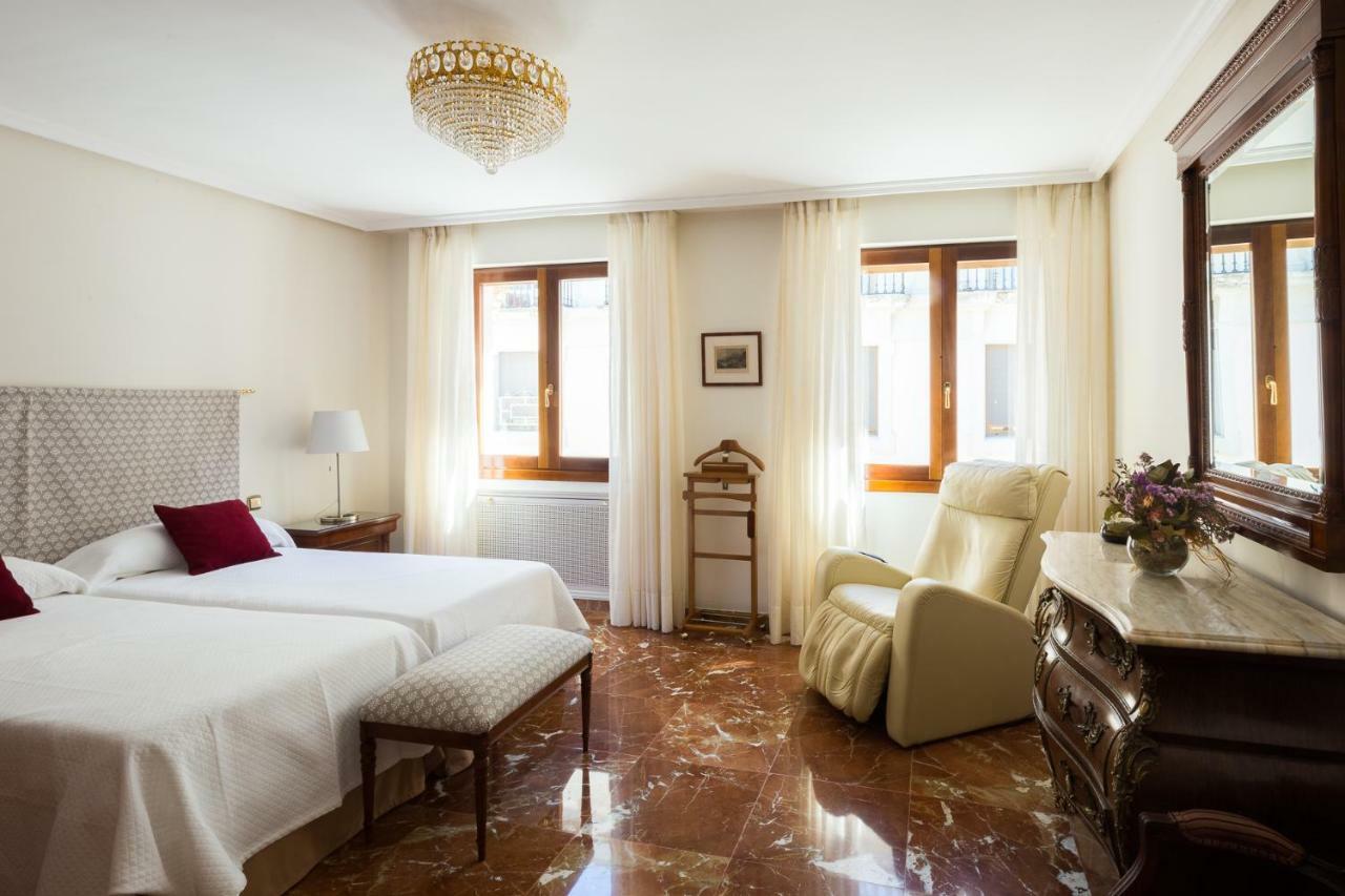 Catedral Cabildo Appartement Sevilla Buitenkant foto
