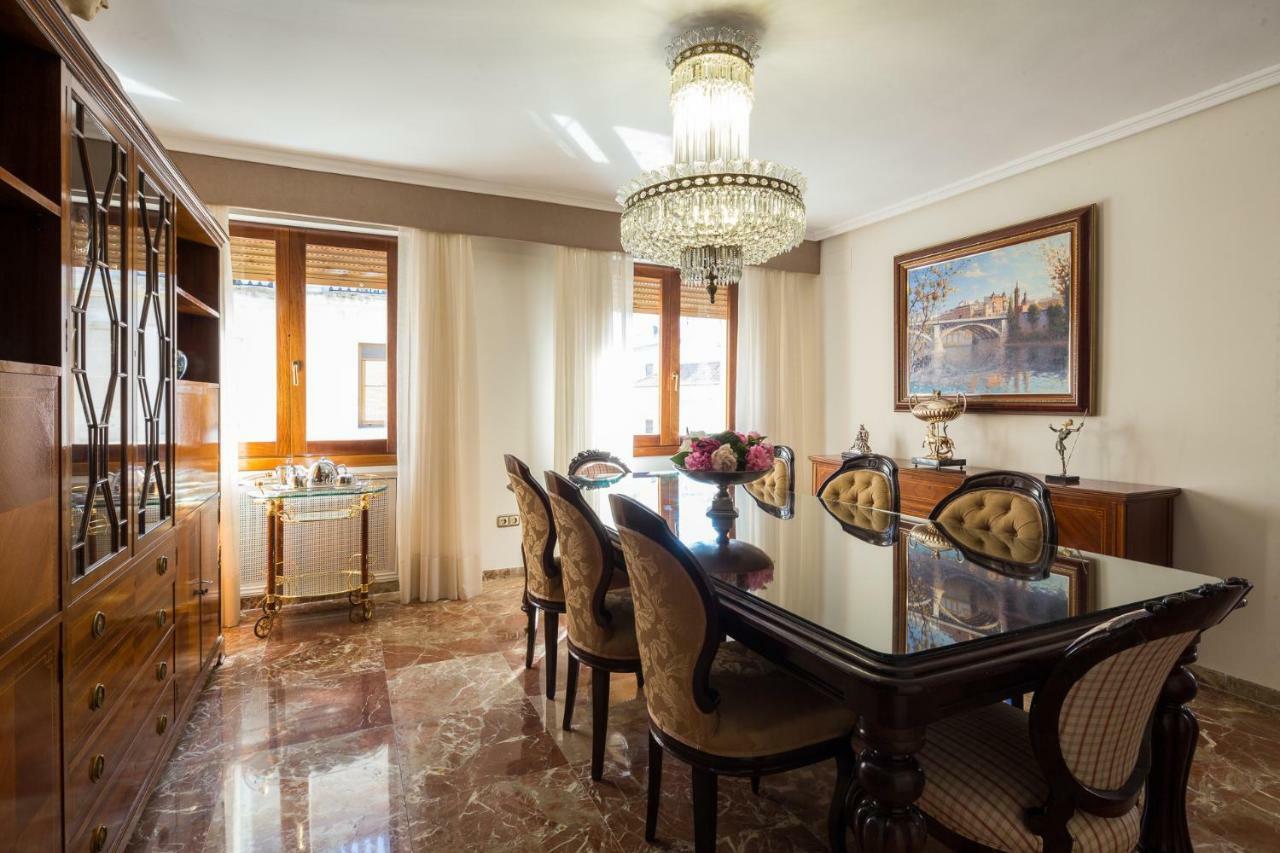 Catedral Cabildo Appartement Sevilla Buitenkant foto